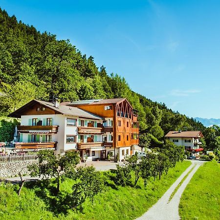 Gasthof Hotel Woehrmaurer Velturno Exterior foto